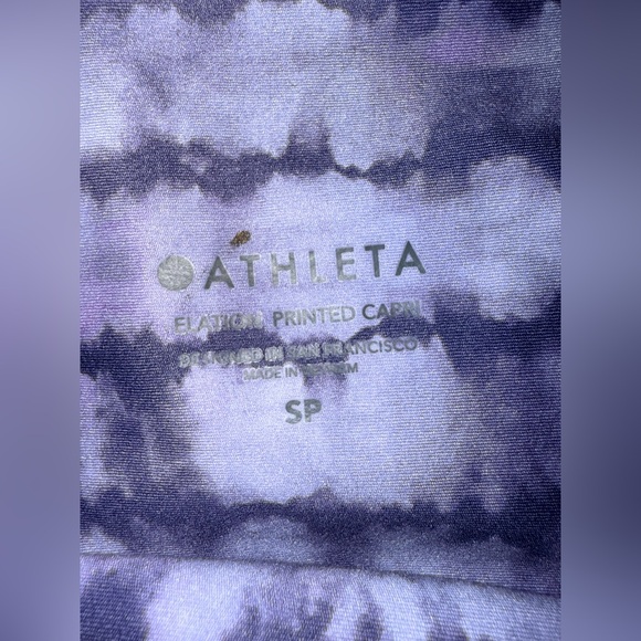 Athleta Elation Printed Capri Leggings Small Petite Purple - Picture 2 of 9